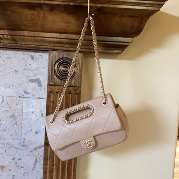 🦄 RARE Auth. Chanel 20P Med. center cutout flap - Picture 3 of 17